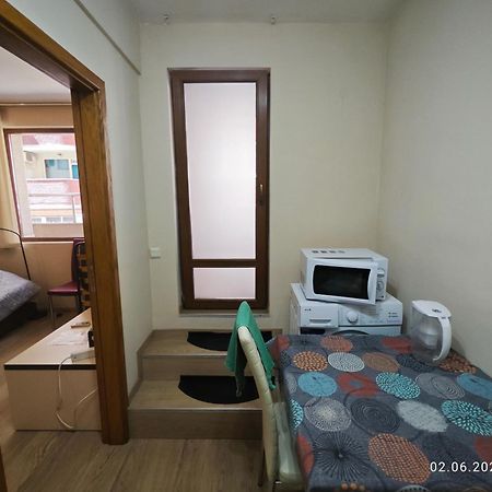 Apartment In The Center Varna Exterior photo