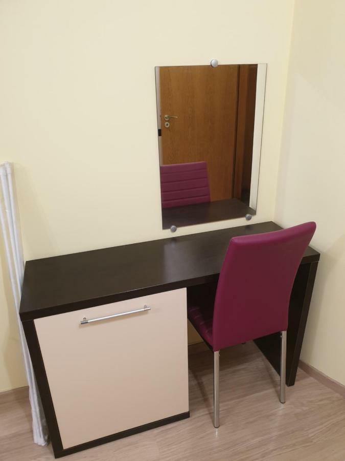 Apartment In The Center Varna Exterior photo